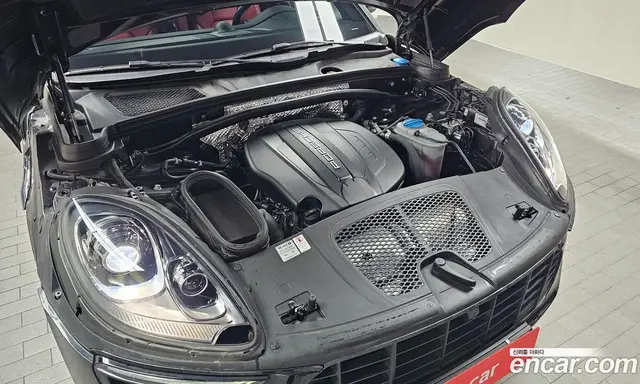 Porsche Macan 2018 2.0 автомат (гидро), миниатюра 5 Porsche Macan 2018 2.0 автомат (гидро), миниатюра 5