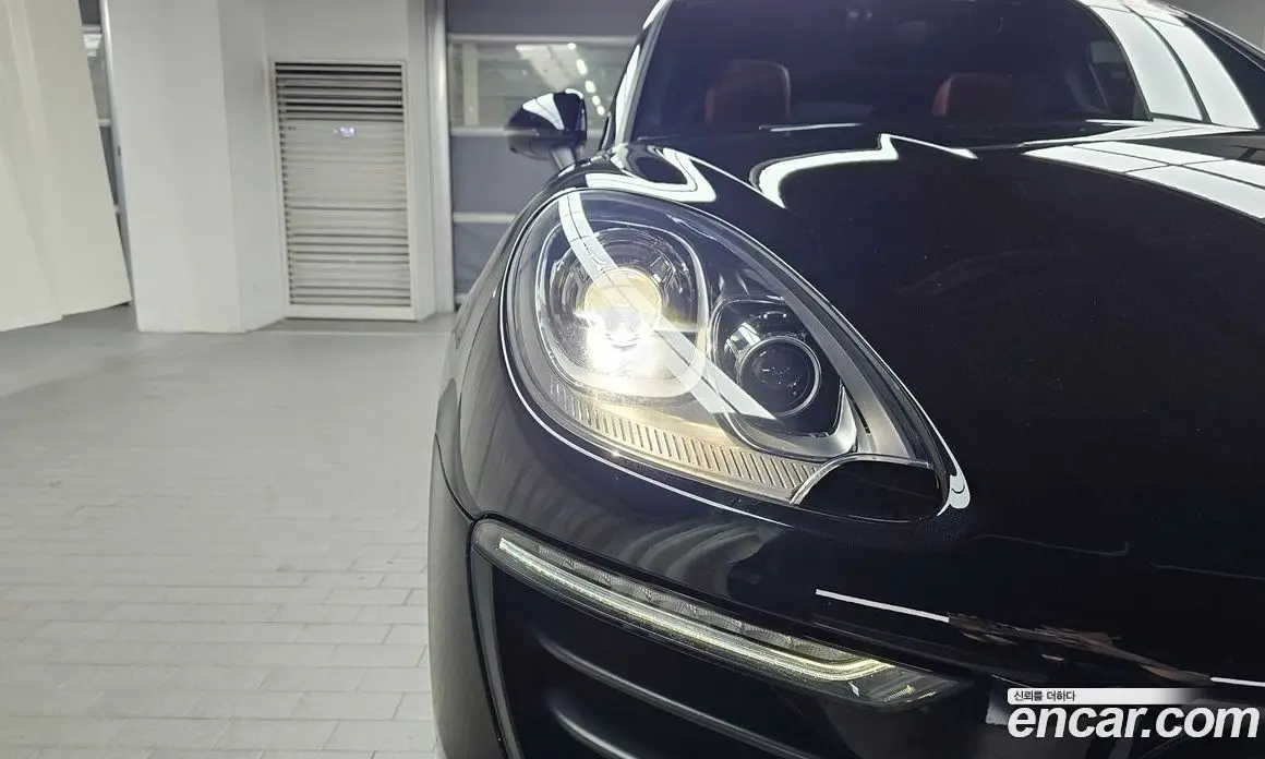 Porsche Macan 2018 2.0 автомат (гидро), фото 7 Porsche Macan 2018 2.0 автомат (гидро), фото 7