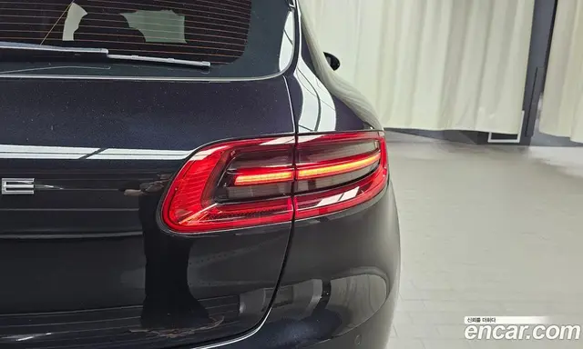 Porsche Macan 2018 2.0 автомат (гидро), миниатюра 8 Porsche Macan 2018 2.0 автомат (гидро), миниатюра 8