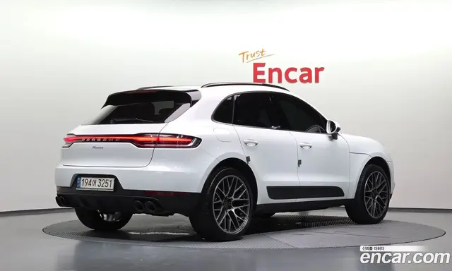 Porsche Macan, 2021, 89 493 км