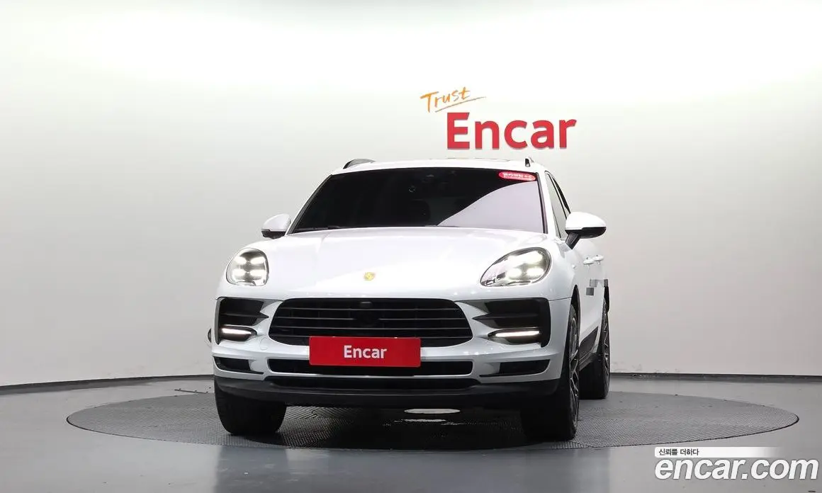 Porsche Macan 2021 2.0 автомат (гидро), фото 2 Porsche Macan 2021 2.0 автомат (гидро), фото 2