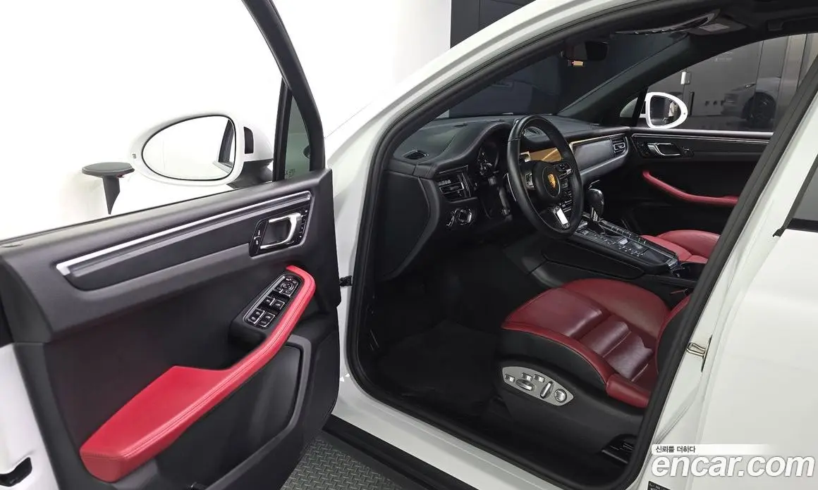 Porsche Macan 2021 2.0 автомат (гидро), фото 12 Porsche Macan 2021 2.0 автомат (гидро), фото 12