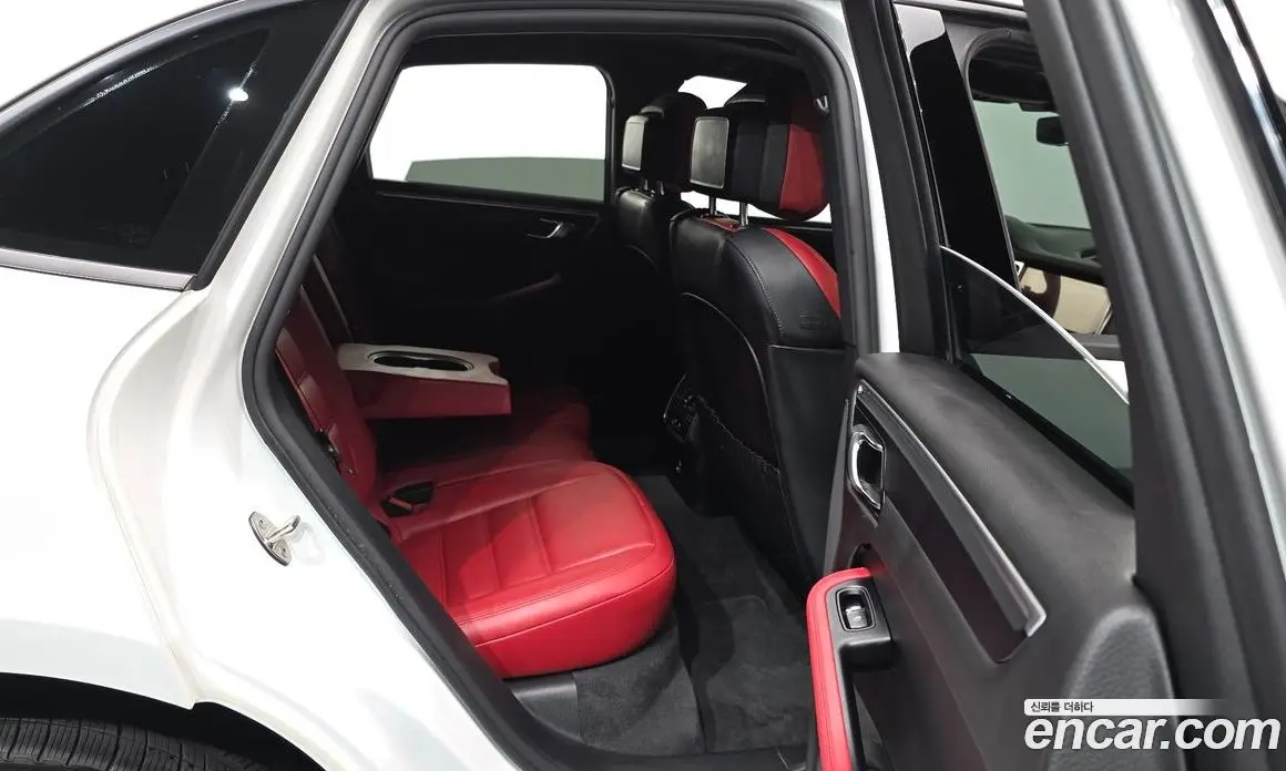 Porsche Macan 2021 2.0 автомат (гидро), фото 17 Porsche Macan 2021 2.0 автомат (гидро), фото 17