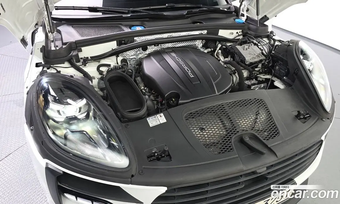 Porsche Macan 2021 2.0 автомат (гидро), фото 5 Porsche Macan 2021 2.0 автомат (гидро), фото 5