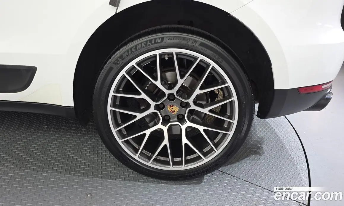 Porsche Macan 2021 2.0 автомат (гидро), фото 6 Porsche Macan 2021 2.0 автомат (гидро), фото 6