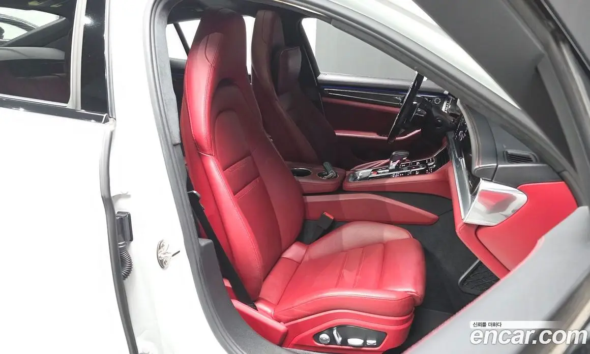 Porsche Panamera 2018 4.0 автомат (гидро), фото 16 Porsche Panamera 2018 4.0 автомат (гидро), фото 16