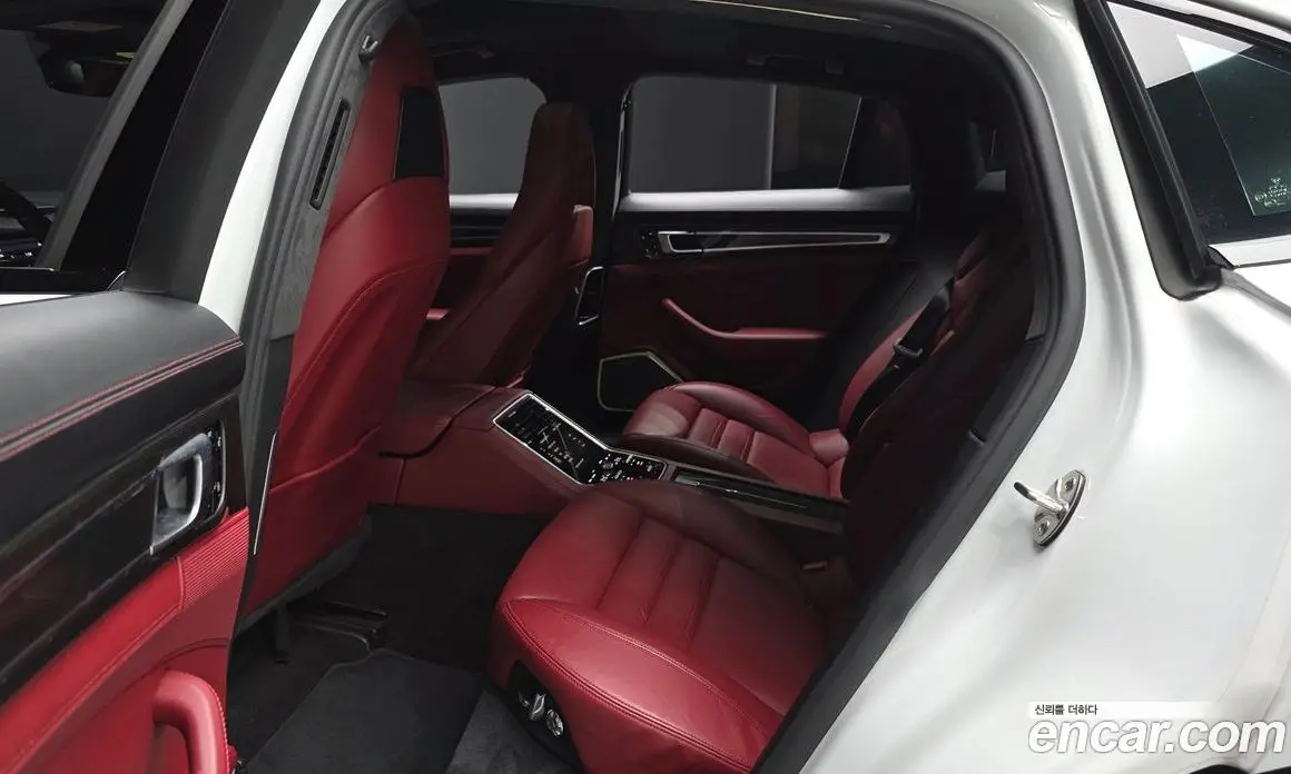 Porsche Panamera 2018 4.0 автомат (гидро), фото 17 Porsche Panamera 2018 4.0 автомат (гидро), фото 17