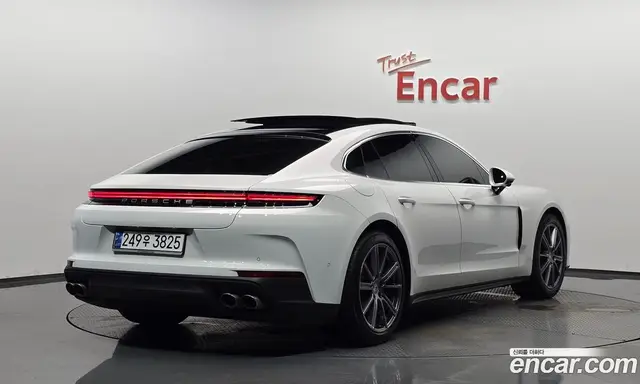 Porsche Panamera, 2024, 9 661 км