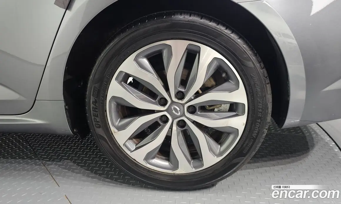 Renault (Samsung) SM6 2016 2.0 автомат (гидро), фото 6 Renault (Samsung) SM6 2016 2.0 автомат (гидро), фото 6