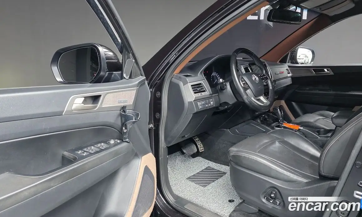 SsangYong Rexton 2018 2.2 автомат (гидро), фото 13