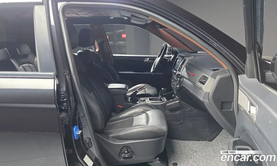SsangYong Rexton 2018 2.2 автомат (гидро), фото 16