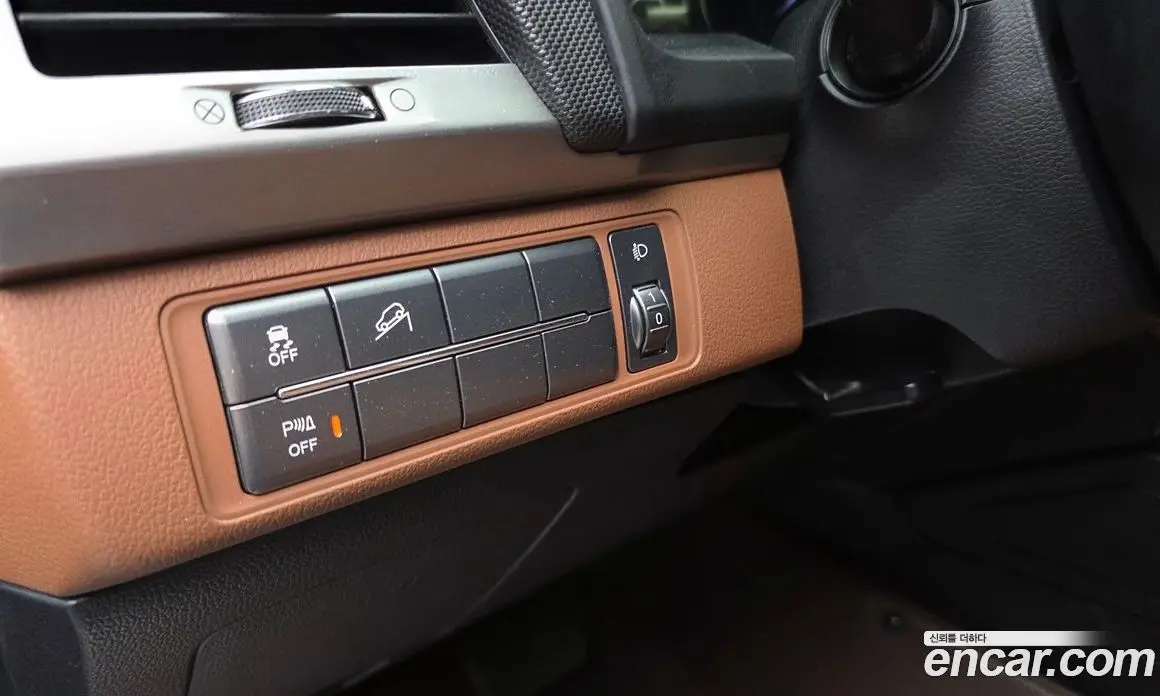 SsangYong Rexton 2018 2.2 автомат (гидро), фото 17
