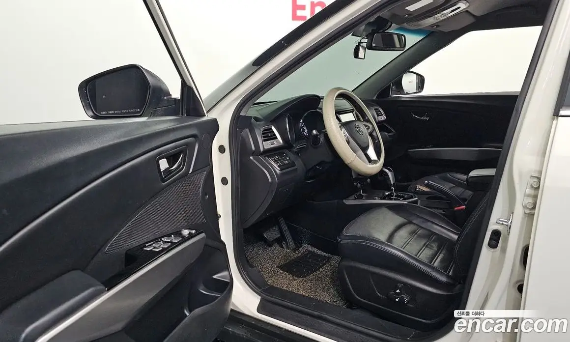 SsangYong TIBOLI 2015 1.6 автомат (гидро), фото 13