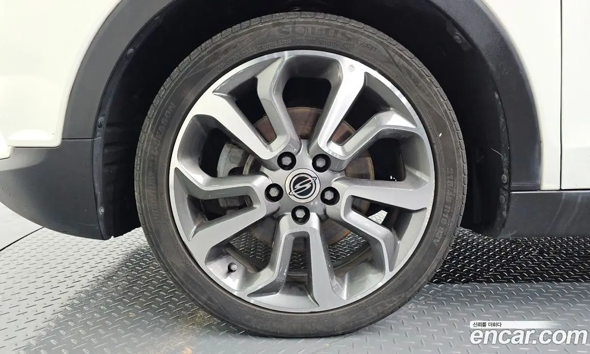 SsangYong TIBOLI 2015 1.6 автомат (гидро), фото 5