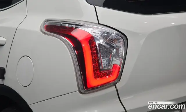 SsangYong TIBOLI 2015 1.6 автомат (гидро), миниатюра 9