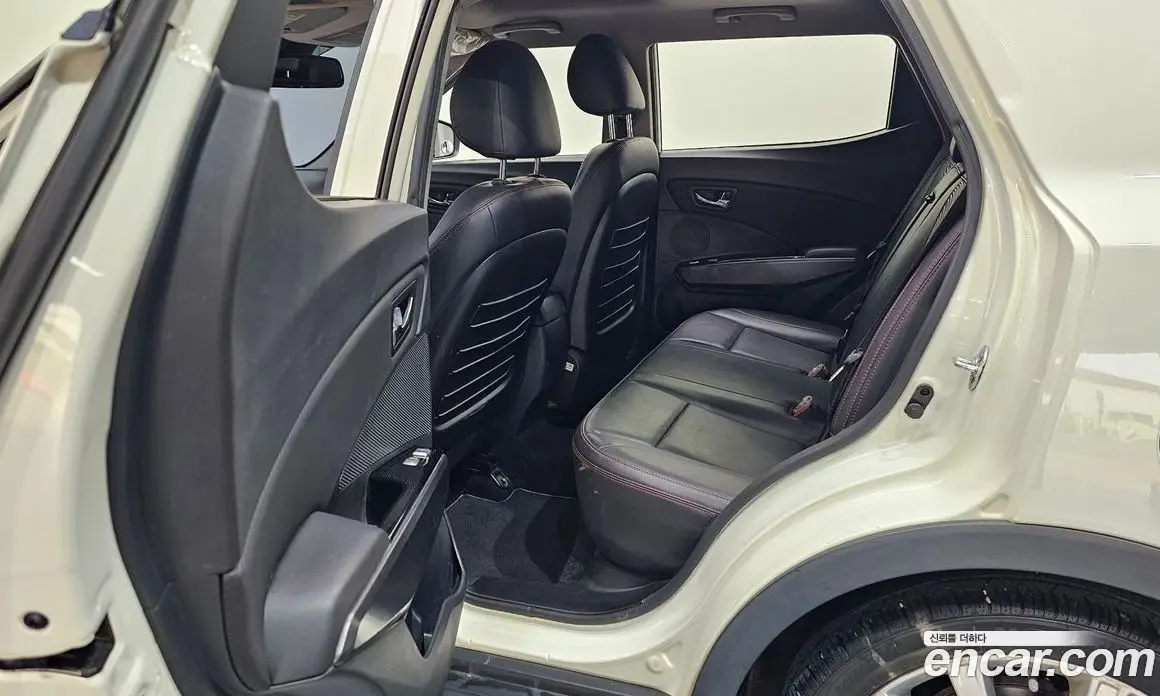 SsangYong TIBOLI 2017 1.6 автомат (гидро), фото 17