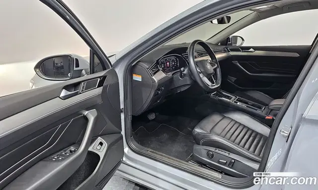 Volkswagen Passat 2022 2.0 автомат (гидро), миниатюра 12