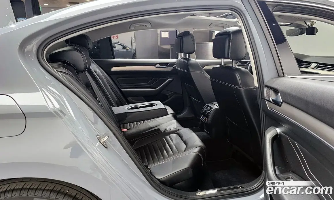 Volkswagen Passat 2022 2.0 автомат (гидро), фото 16