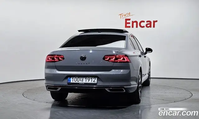 Volkswagen Passat 2022 2.0 автомат (гидро), миниатюра 3