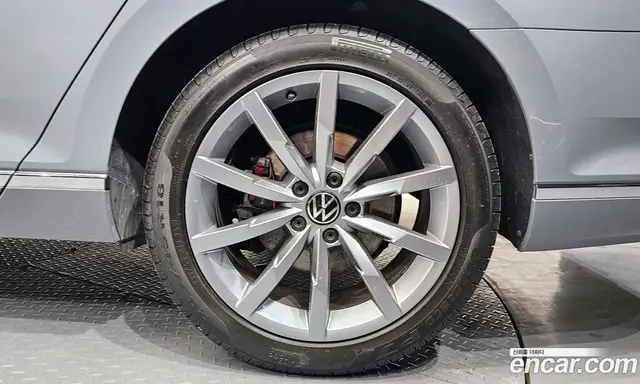 Volkswagen Passat 2022 2.0 автомат (гидро), миниатюра 6