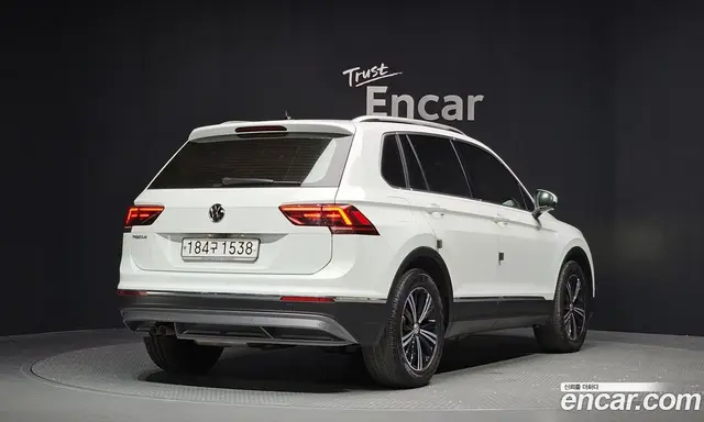 Volkswagen Tiguan 2019 2.0 автомат (гидро), миниатюра 2