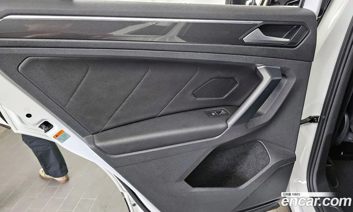 Volkswagen Tiguan 2019 2.0 автомат (гидро), фото 15