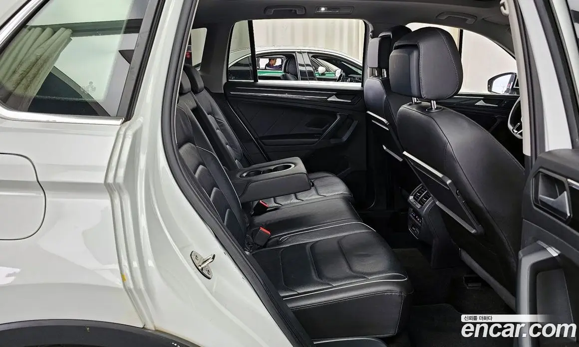 Volkswagen Tiguan 2019 2.0 автомат (гидро), фото 18