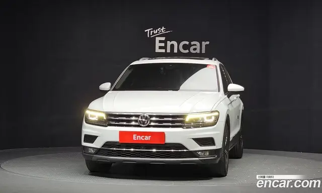 Volkswagen Tiguan 2019 2.0 автомат (гидро), миниатюра 3
