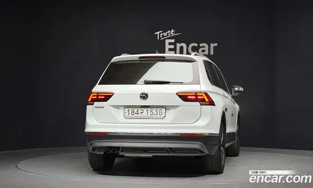 Volkswagen Tiguan 2019 2.0 автомат (гидро), миниатюра 4
