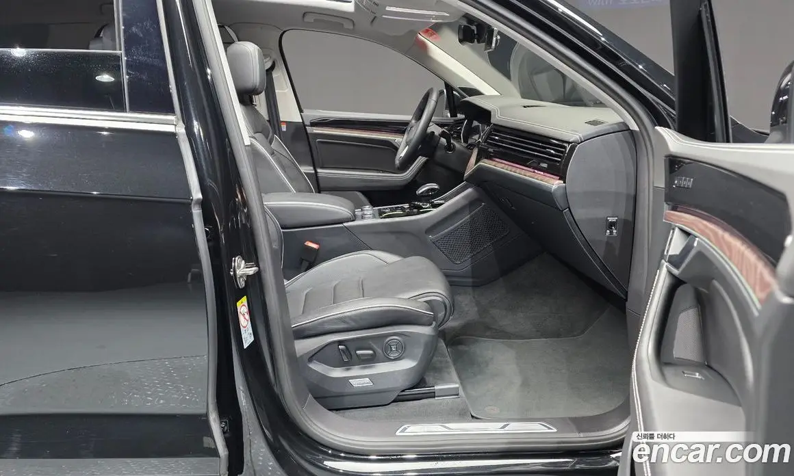 Volkswagen Touareg 2024 3.0 автомат (гидро), фото 16 Volkswagen Touareg 2024 3.0 автомат (гидро), фото 16