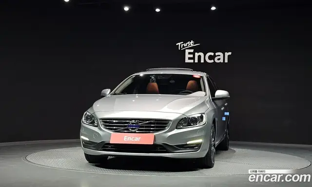 Volvo S60 2017 2.0 автомат (гидро), миниатюра 3