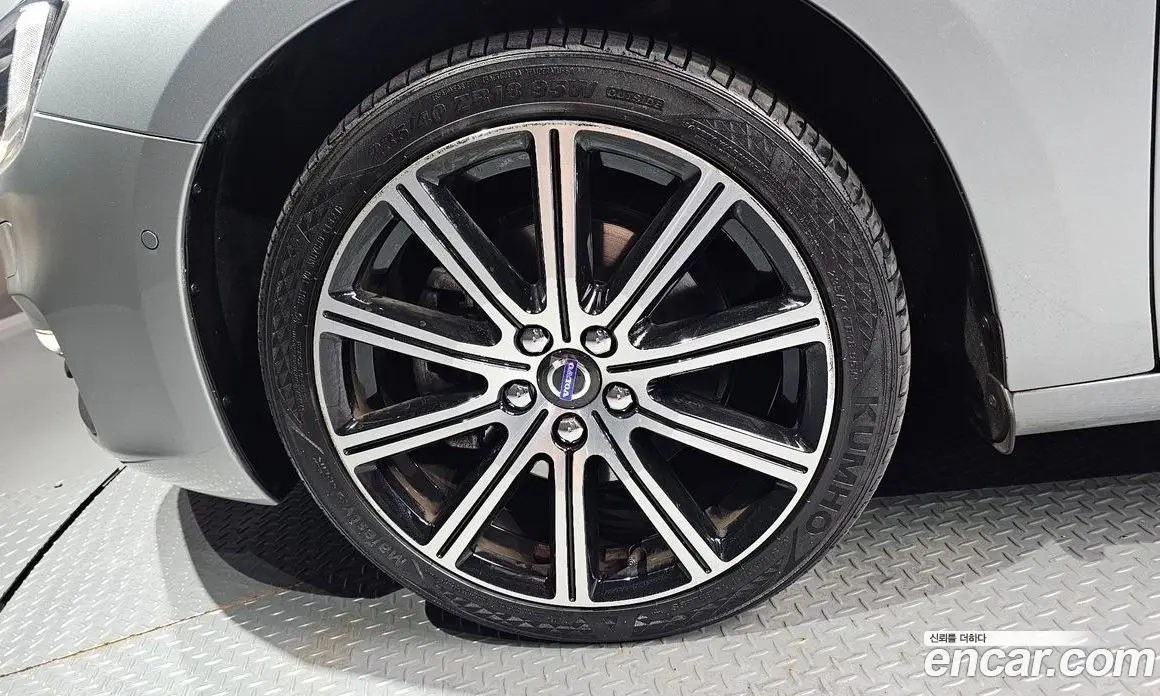 Volvo S60 2017 2.0 автомат (гидро), фото 5