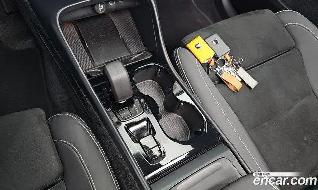 Volvo XC40 2025 2.0 автомат (гидро), миниатюра 12