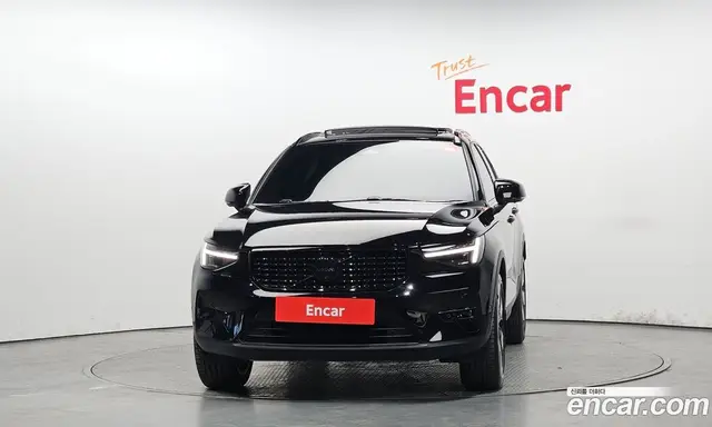 Volvo XC40 2025 2.0 автомат (гидро), миниатюра 3