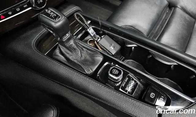 Volvo XC90 2017 2.0 автомат (гидро), миниатюра 12