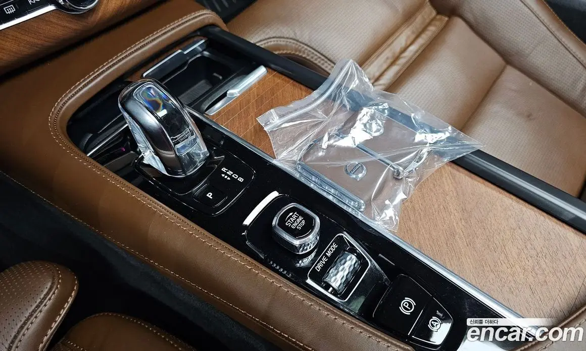 Volvo XC90 2019 2.0 автомат (гидро), фото 11