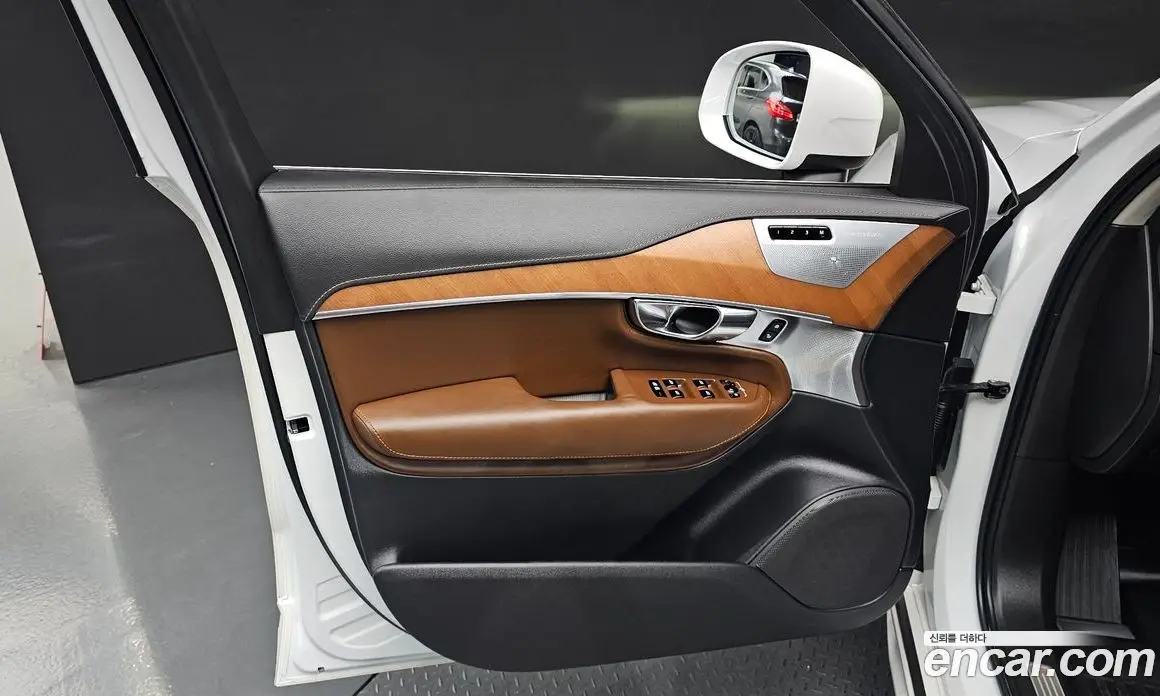 Volvo XC90 2019 2.0 автомат (гидро), фото 13