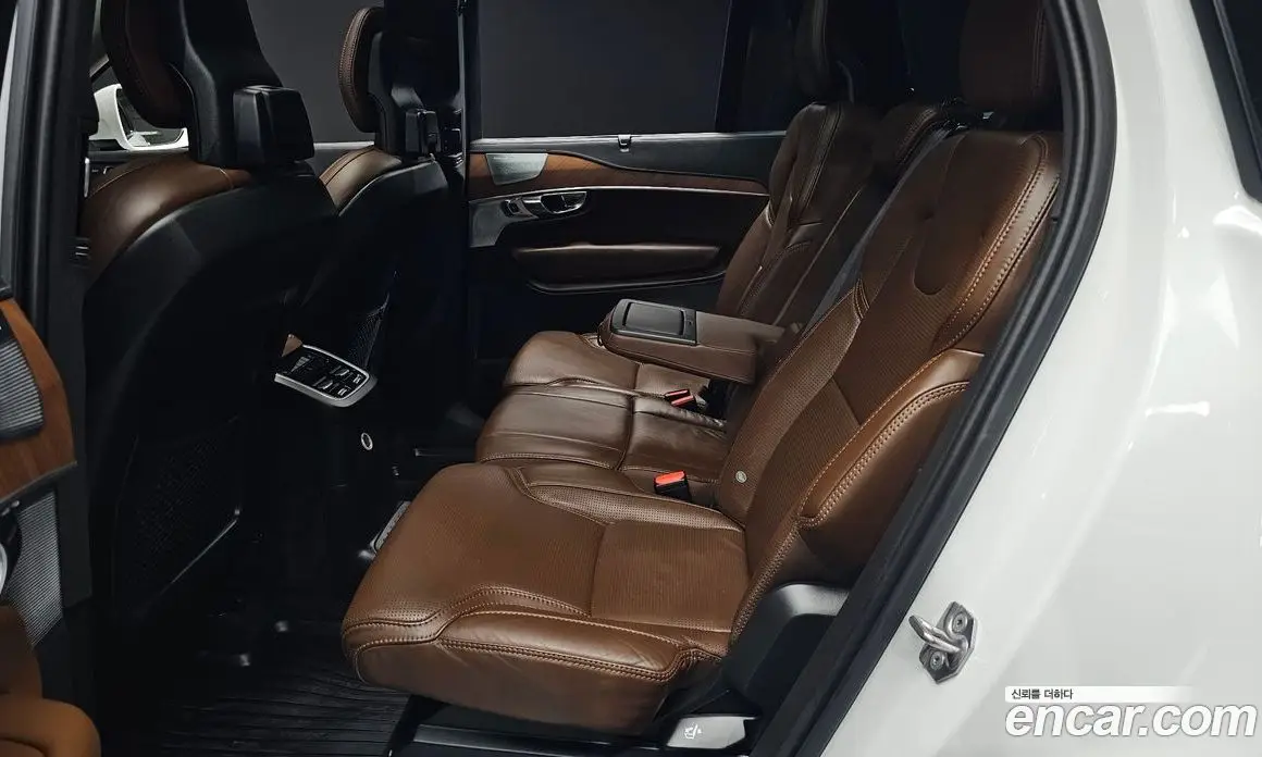 Volvo XC90 2019 2.0 автомат (гидро), фото 16