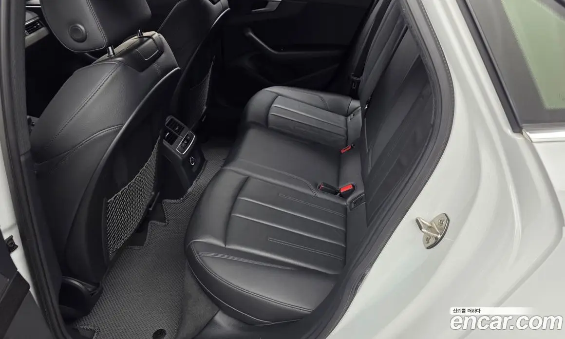 Audi A4 2019 2.0 автомат (гидро), фото 16 Audi A4 2019 2.0 автомат (гидро), фото 16