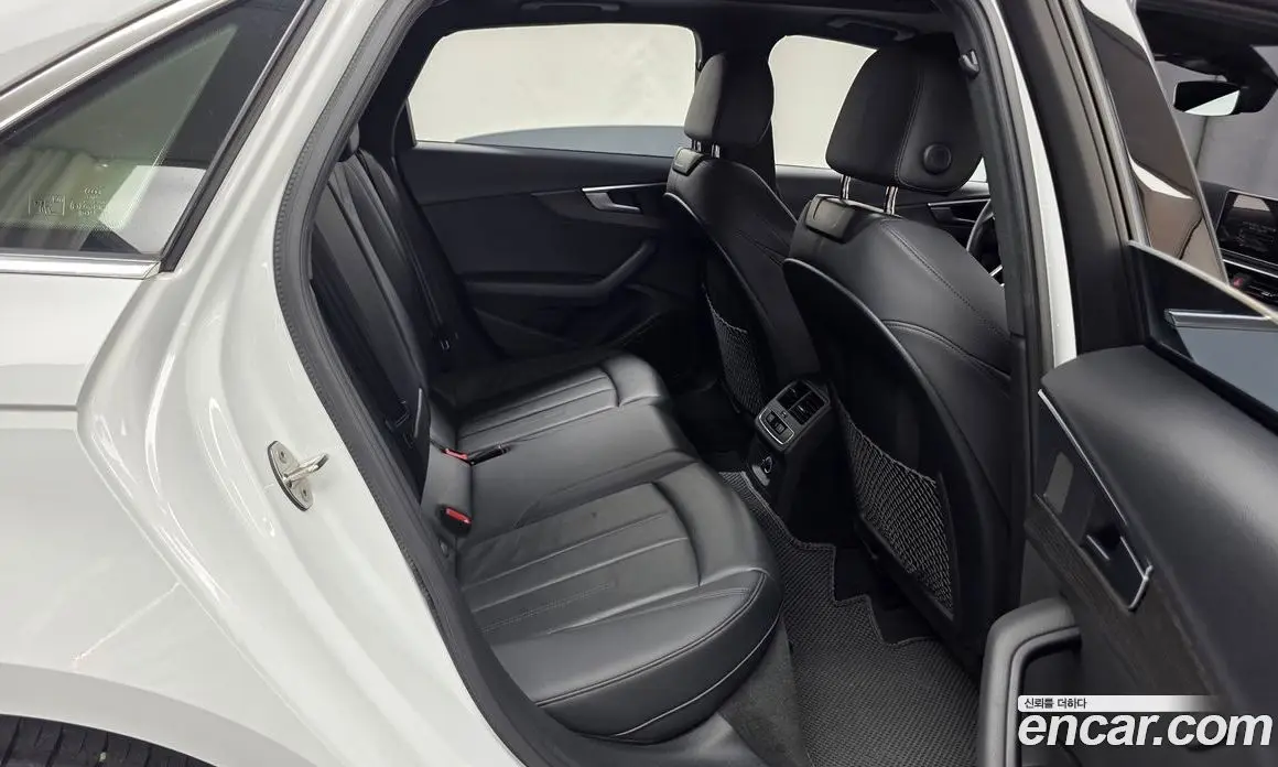Audi A4 2019 2.0 автомат (гидро), фото 18 Audi A4 2019 2.0 автомат (гидро), фото 18