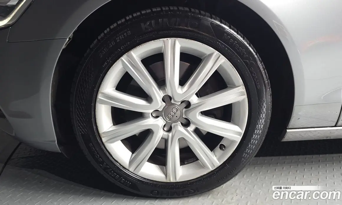 Audi A6 2015 3.0 автомат (гидро), фото 5