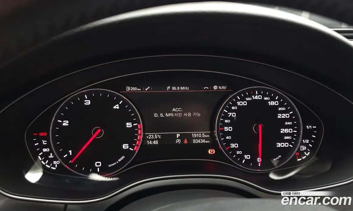 Audi A6 2015 3.0 автомат (гидро), фото 8
