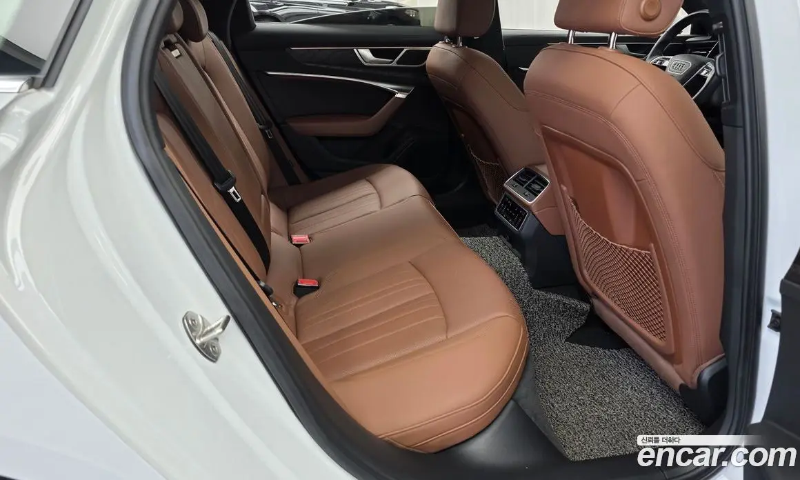 Audi A6 2021 2.0 автомат (гидро), фото 17