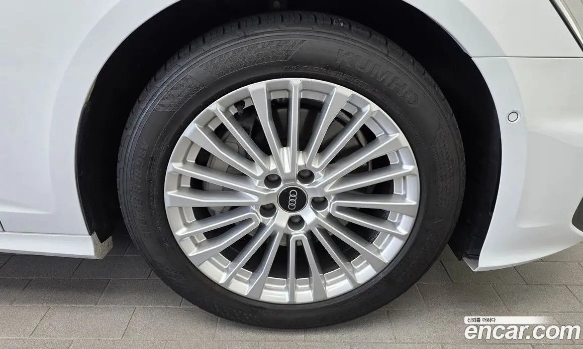 Audi A6 2021 2.0 автомат (гидро), фото 7