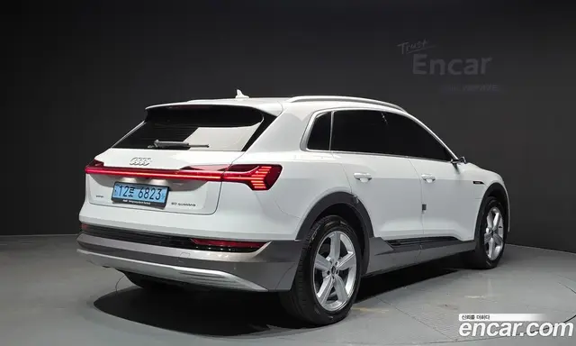 Audi e-tron 2022 0.2 автомат (гидро), миниатюра 2 Audi e-tron 2022 0.2 автомат (гидро), миниатюра 2