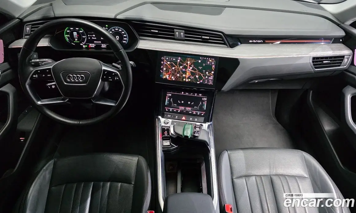 Audi e-tron 2022 0.2 автомат (гидро), фото 10 Audi e-tron 2022 0.2 автомат (гидро), фото 10