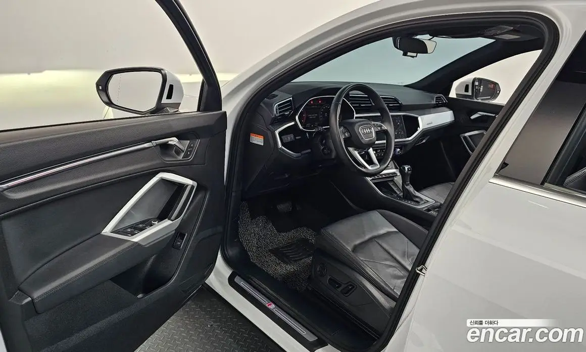 Audi Q3 2022 2.0 автомат (гидро), фото 13