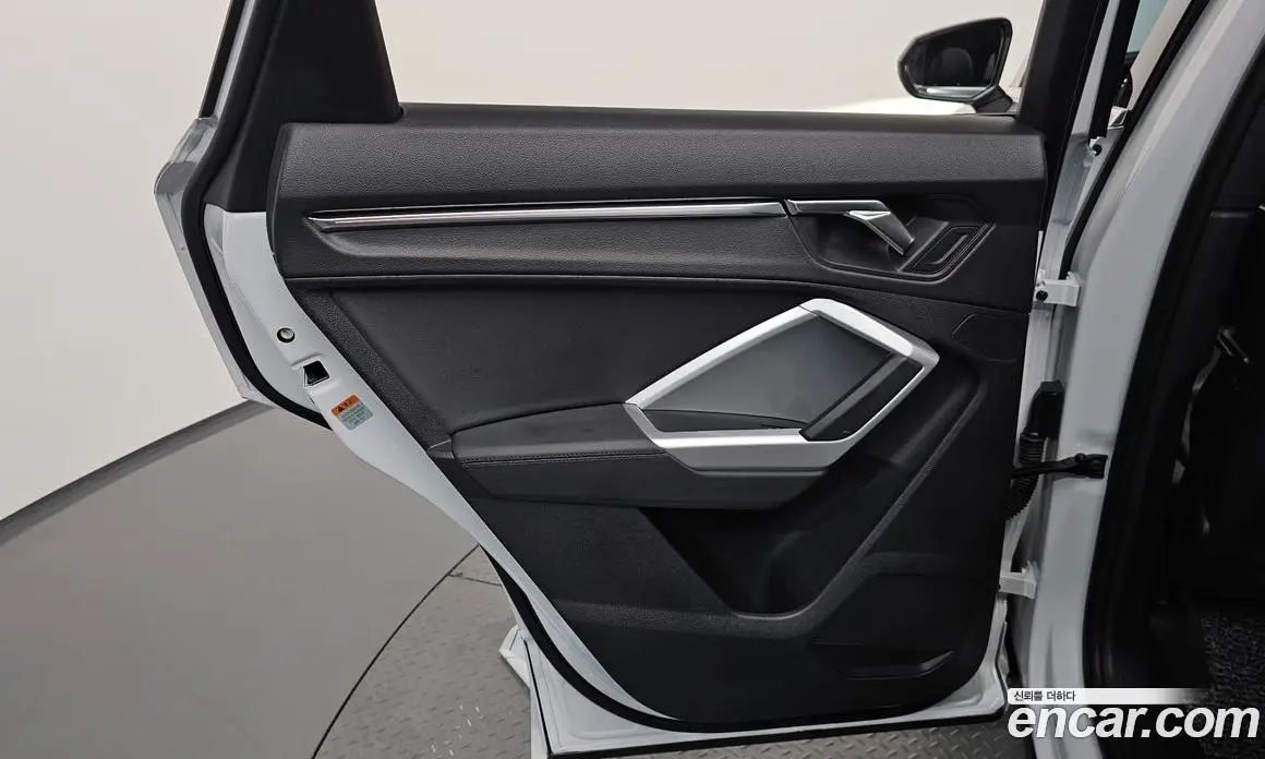 Audi Q3 2022 2.0 автомат (гидро), фото 15