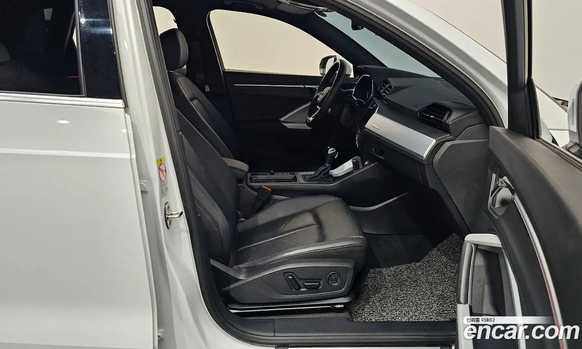 Audi Q3 2022 2.0 автомат (гидро), фото 16