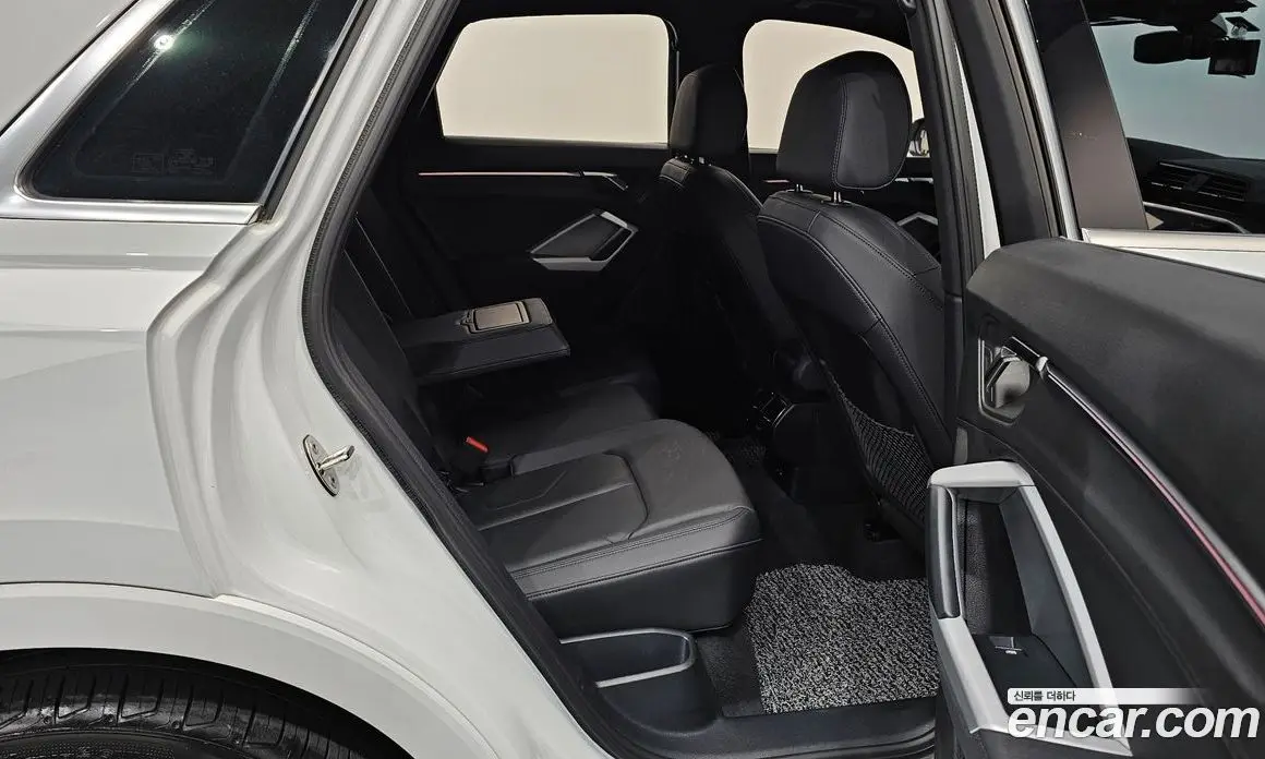 Audi Q3 2022 2.0 автомат (гидро), фото 17